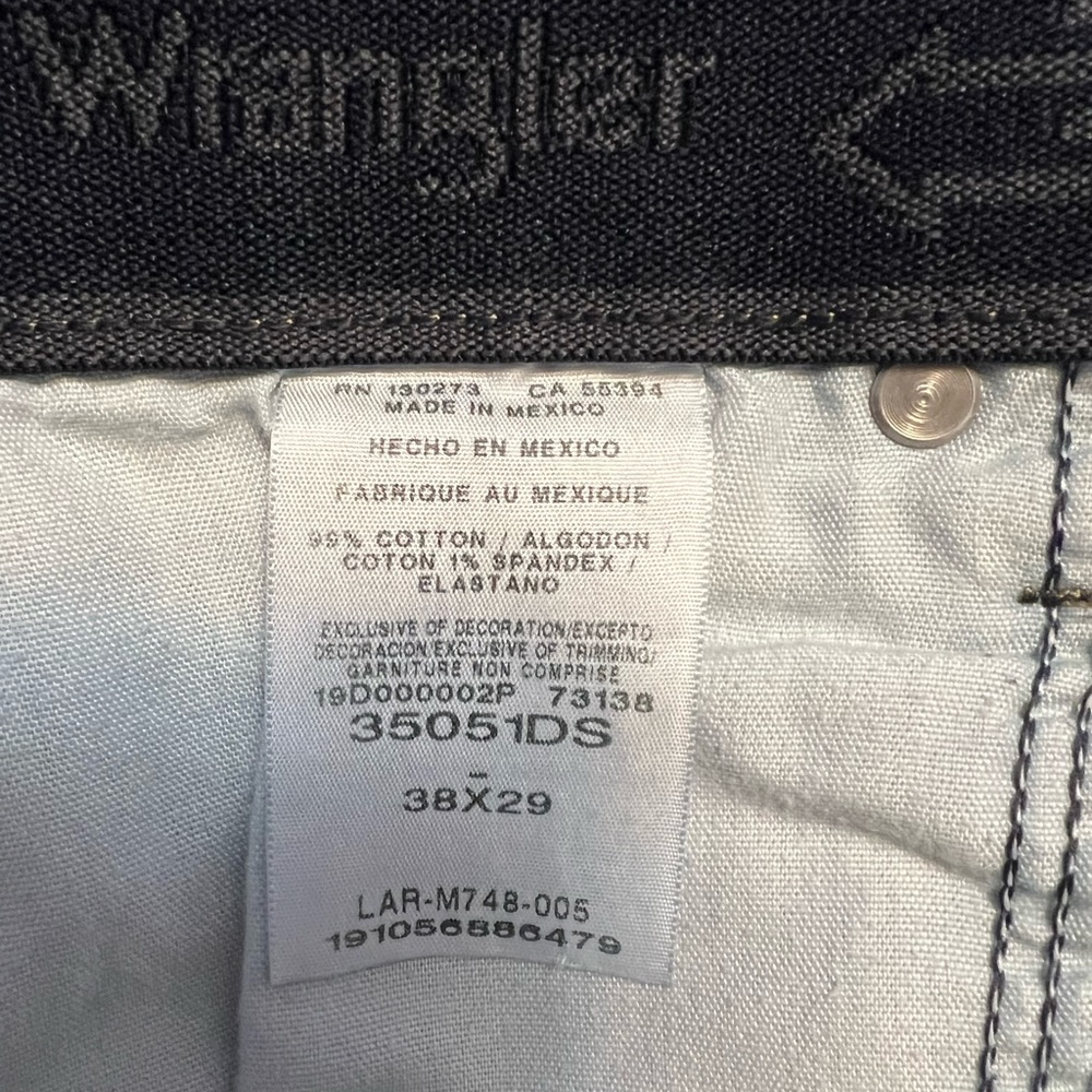 Men’s Wangler Blue Jeans